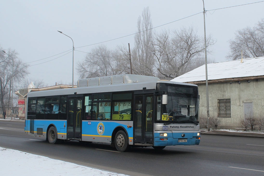 Алматы, Yutong ZK6120HGM № 028