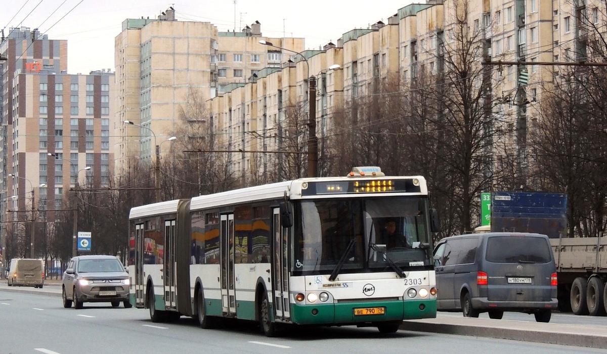 Санкт-Петербург, ЛиАЗ-6213.20 № 2303