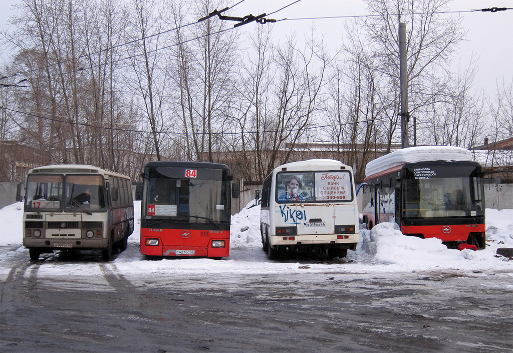 Кировская область, ПАЗ-4234 № В 888 ОА 43; Кировская область, Higer KLQ6118GS № С 427 ОС 43; Кировская область, ПАЗ-4234 № В 888 ОА 43; Кировская область, Higer KLQ6118GS № М 937 ОО 43