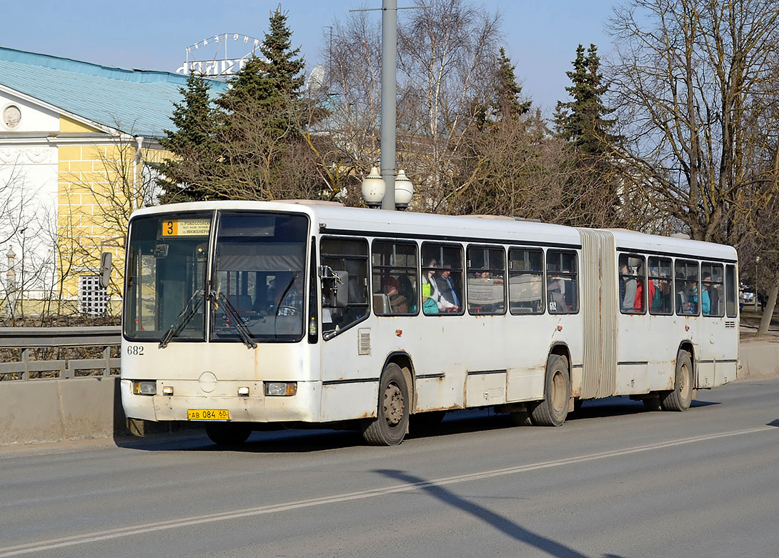 Псковская область, Mercedes-Benz O345G № 682