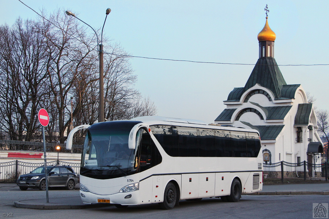 Санкт-Петербург, Yutong ZK6119HA № n754