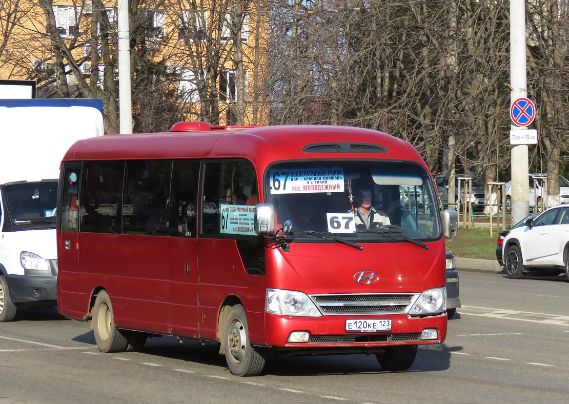 Краснодарский край, Hyundai County № Е 120 КЕ 123