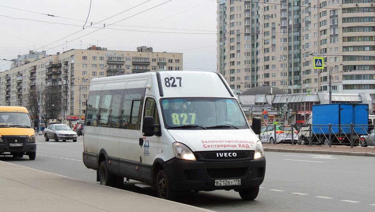 Санкт-Петербург, Нижегородец-2227UU (IVECO Daily) № В 212 ВУ 178