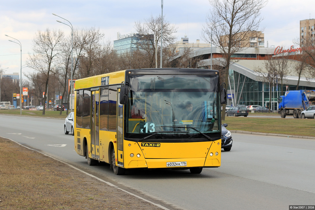 Санкт-Петербург, МАЗ-206.067 № В 032 КК 178