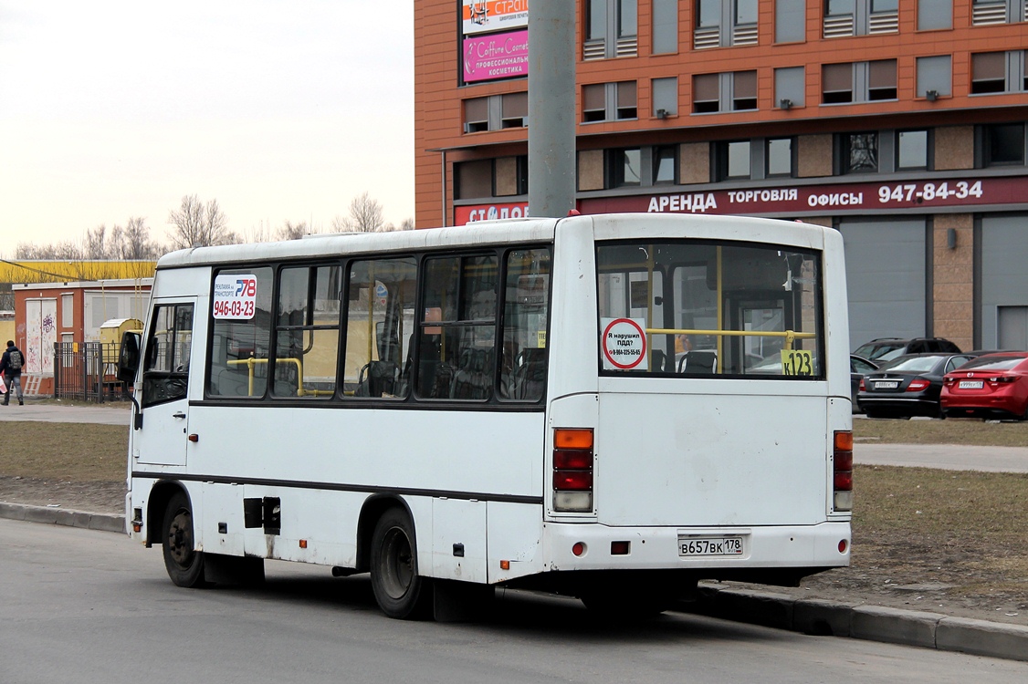 Санкт-Петербург, ПАЗ-320402-03 № В 657 ВК 178