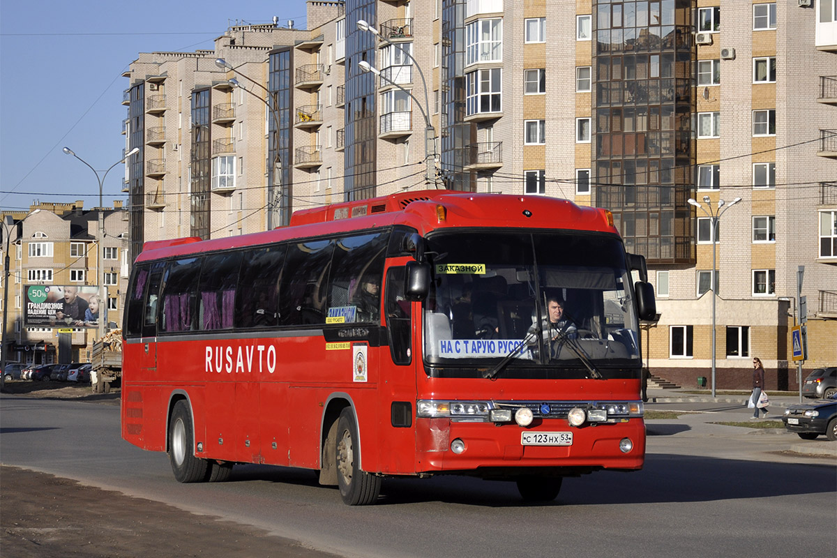 Новгородская область, Kia KM948 Granbird Greenfield № С 123 НХ 53