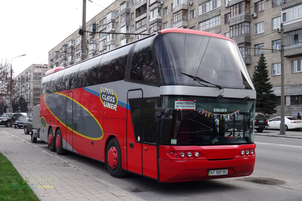 Ивано-Франковская область, Neoplan PA6 N1117/3H Spaceliner H № AT 3887 BC