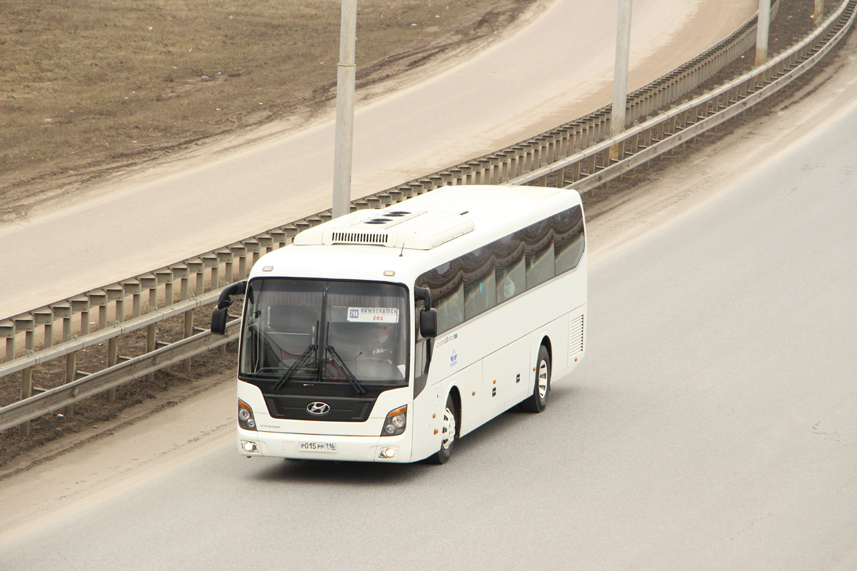 Татарстан, Hyundai Universe Space Luxury № Р 015 РР 116