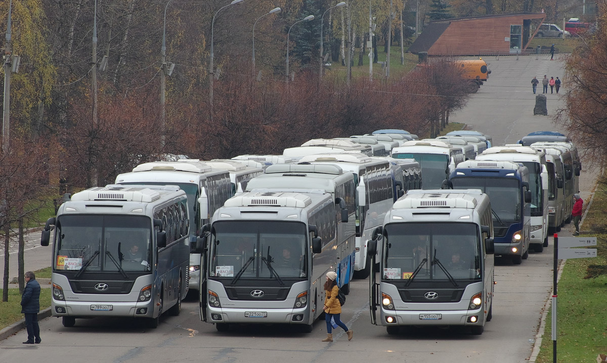 Москва, Hyundai Universe Space Luxury № М 789 ОО 77; Москва, Hyundai Universe Space Luxury № М 221 ОО 77; Москва, Hyundai Universe Space Luxury № М 155 ОО 77; Москва — Разные фотографии