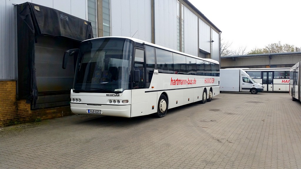 Нижняя Саксония, Neoplan N318/3Ü Euroliner № 4121