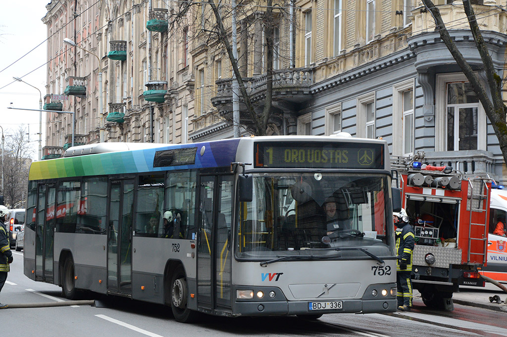 Литва, Volvo 7700 № 752