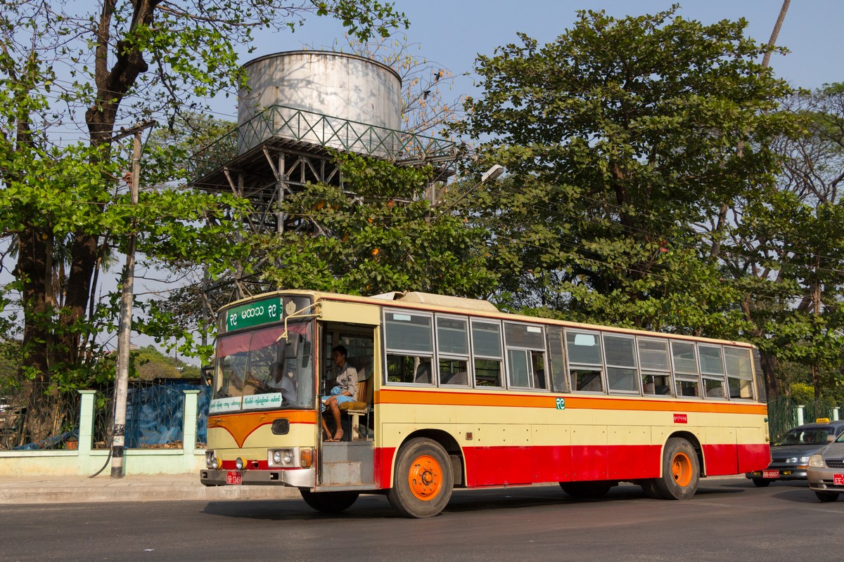 Мьянма (Бирма), Mitsubishi Fuso Aero Star № 5B-1349