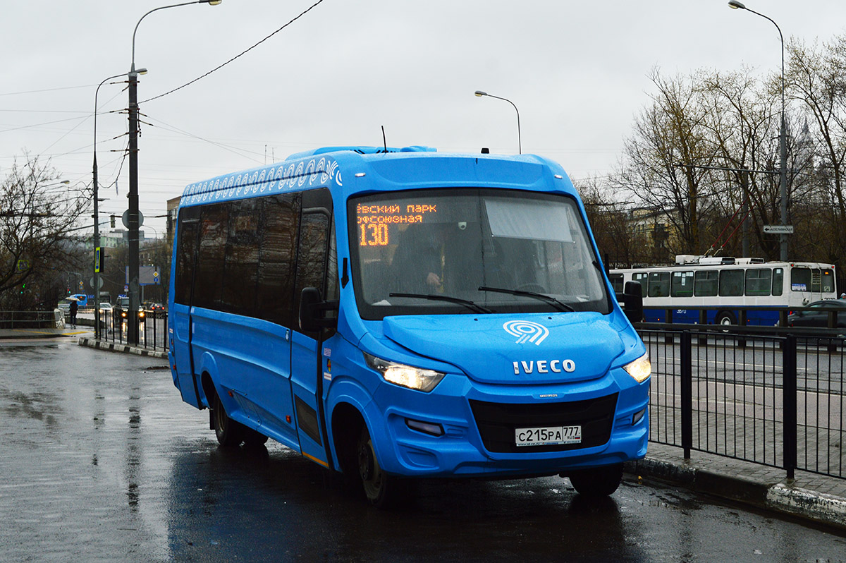 Москва, Нижегородец-VSN700 (IVECO) № С 215 РА 777