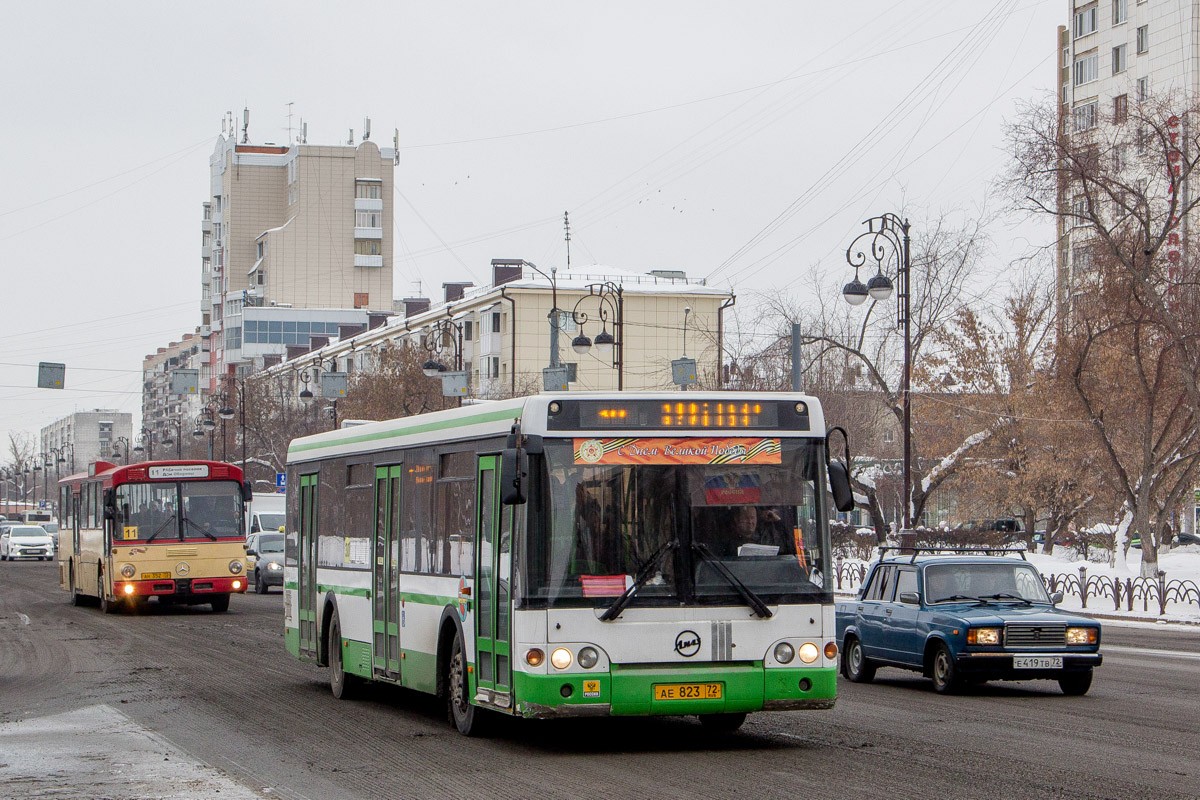 Тюменская область, Mercedes-Benz O305 № АН 352 72; Тюменская область, ЛиАЗ-5292.20 № АЕ 823 72