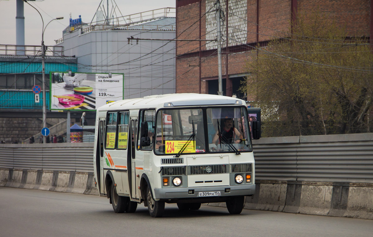 Новосибирская область, ПАЗ-32054 № Е 309 РН 154