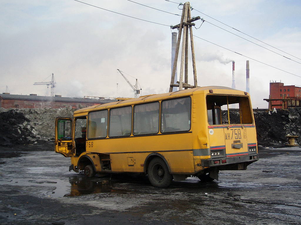 Красноярский край, ПАЗ-32054-67 № 758