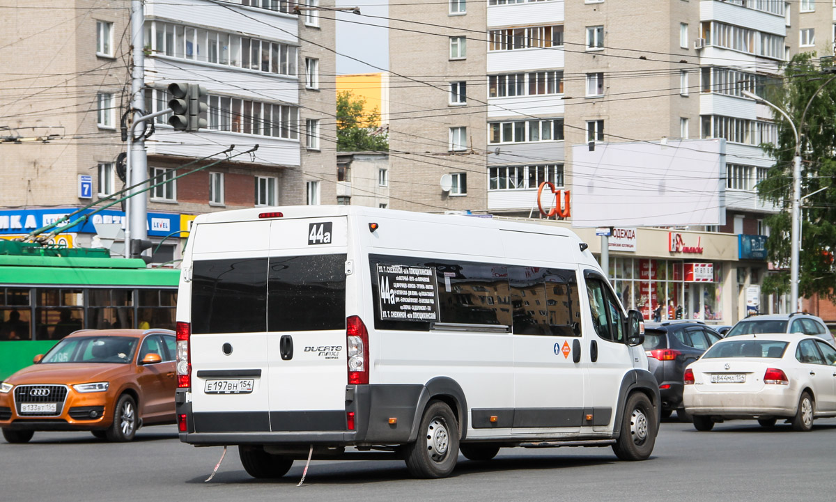 Новосибирская область, Нижегородец-FST613 (FIAT Ducato) № Е 197 ВН 154