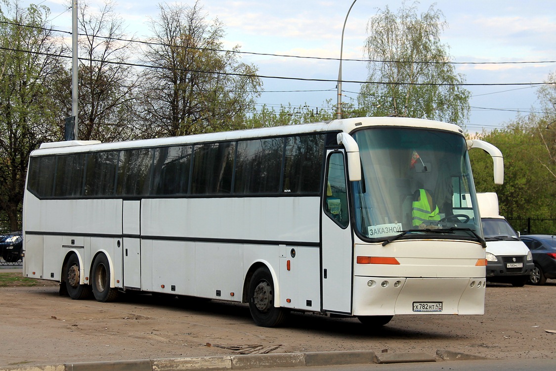 Sankt Petersburg, Bova Futura FHD 15.430 Nr. Х 782 НТ 47