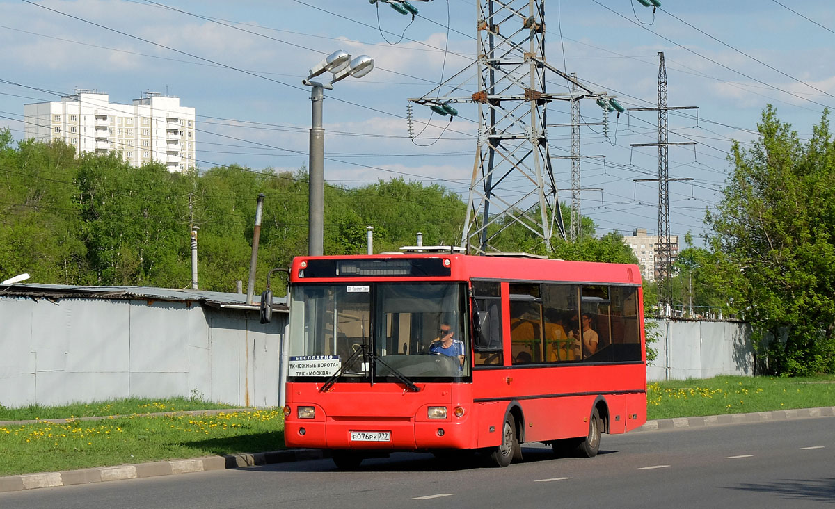 Москва, ПАЗ-3237-01 № В 076 РК 777