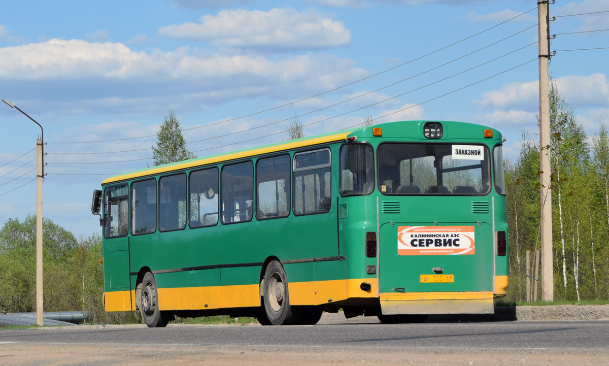 Тверская область, Mercedes-Benz O305 № АМ 325 69