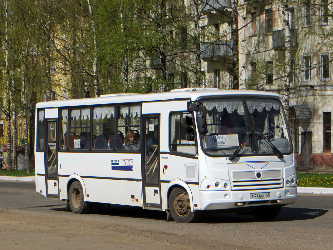 Кировская область, ПАЗ-320412-05 № Т 444 ОН 43