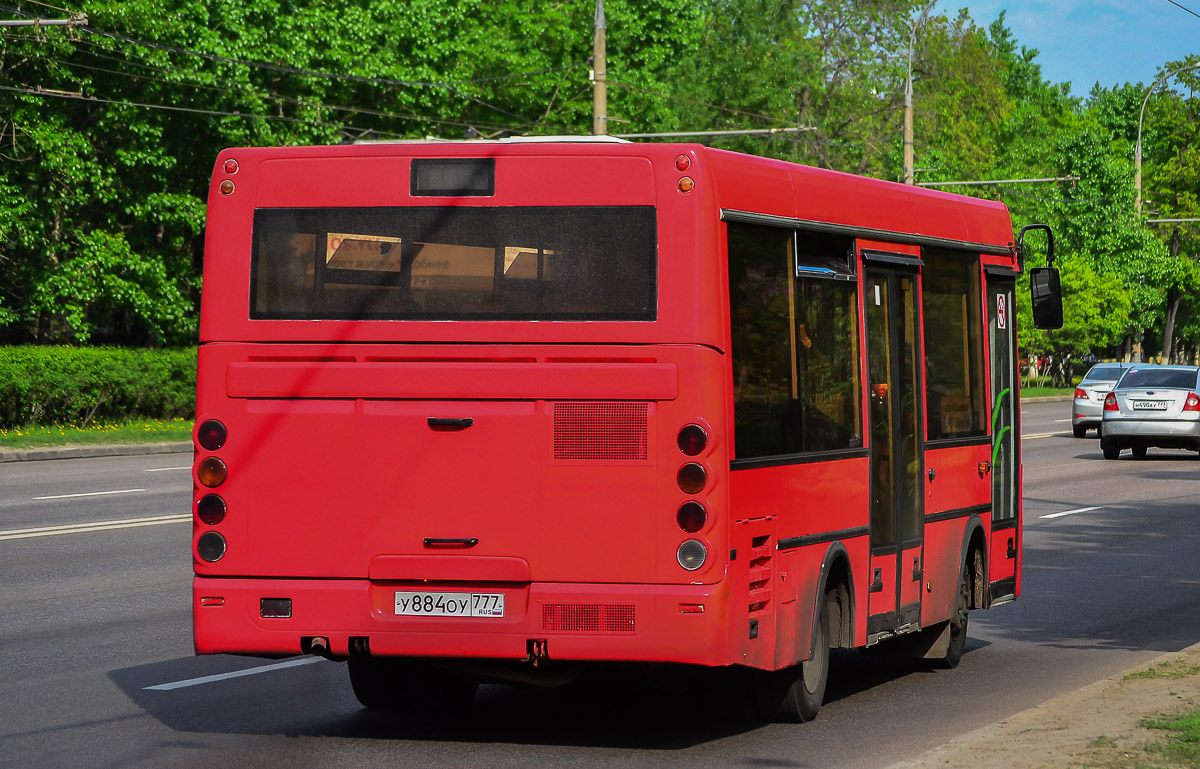 Moskau, PAZ-3237-01 Nr. У 884 ОУ 777