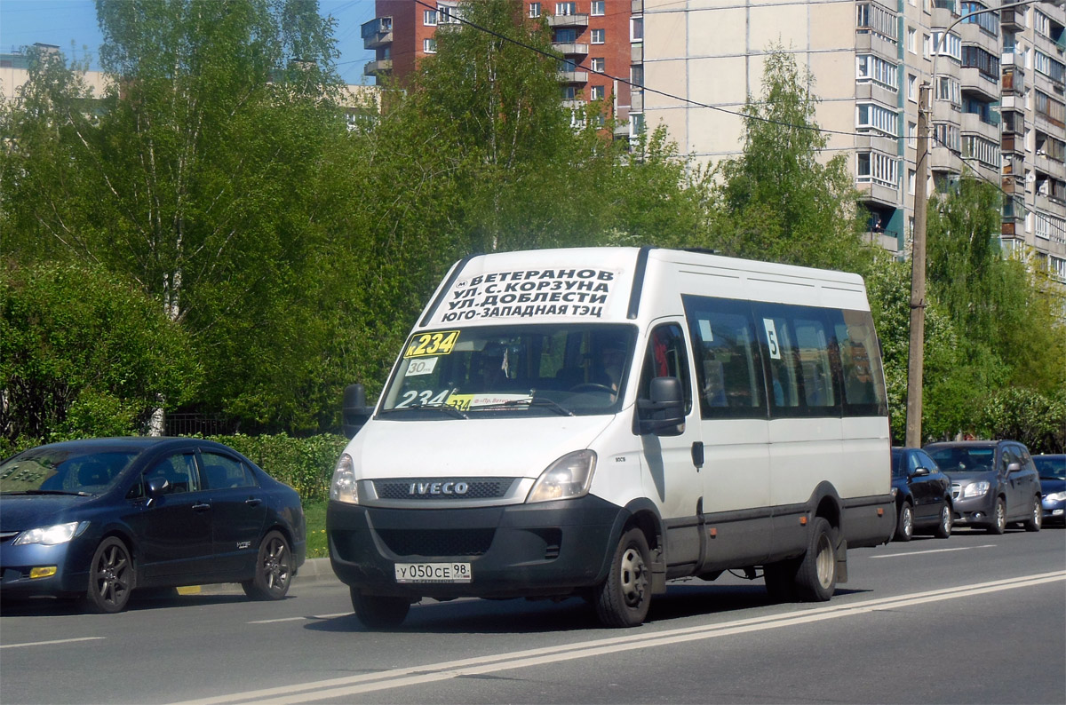 Санкт-Петербург, Нижегородец-2227UT (IVECO Daily) № У 050 СЕ 98