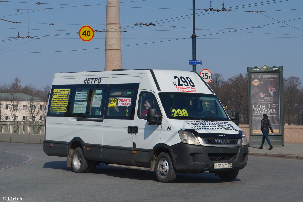 Санкт-Петербург, Нижегородец-2227UT (IVECO Daily) № В 121 АТ 178