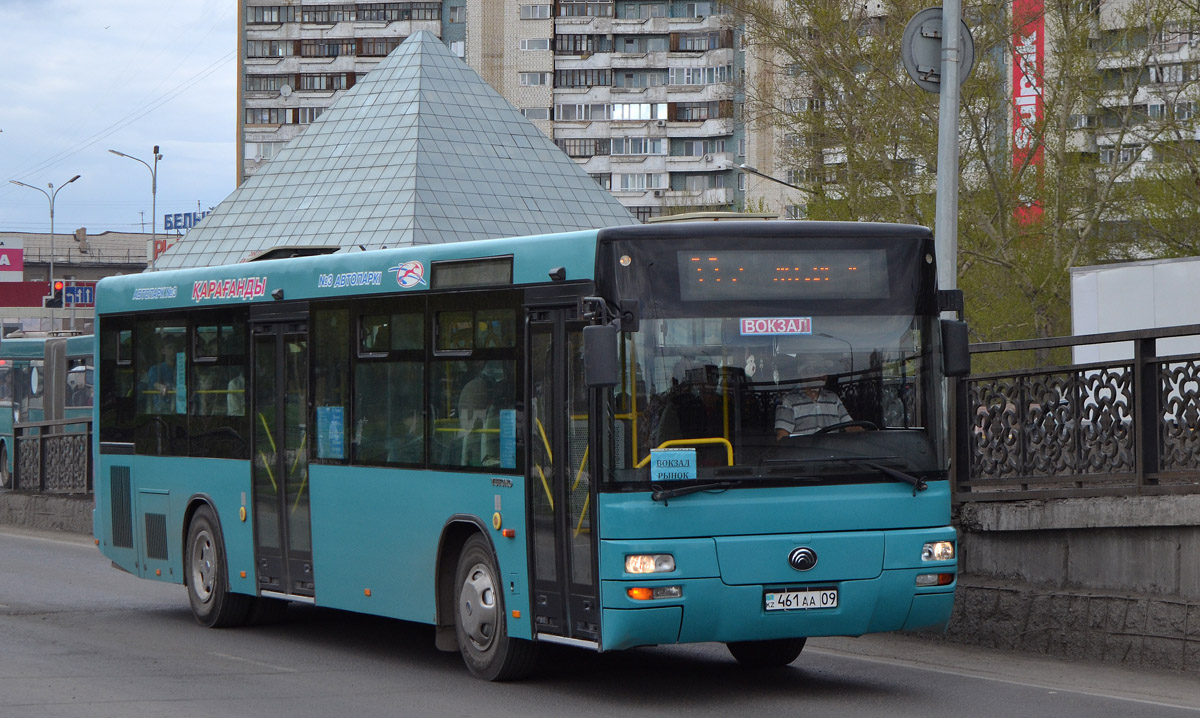 Карагандинская область, Yutong ZK6118HGA № 461 AA 09