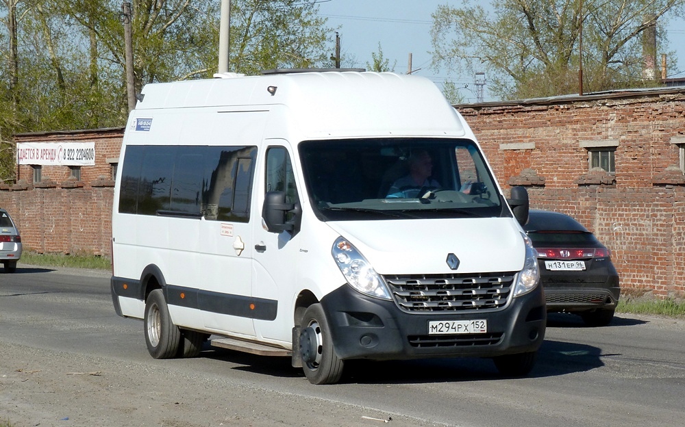 Свердловская область, Renault Master № М 294 РХ 152