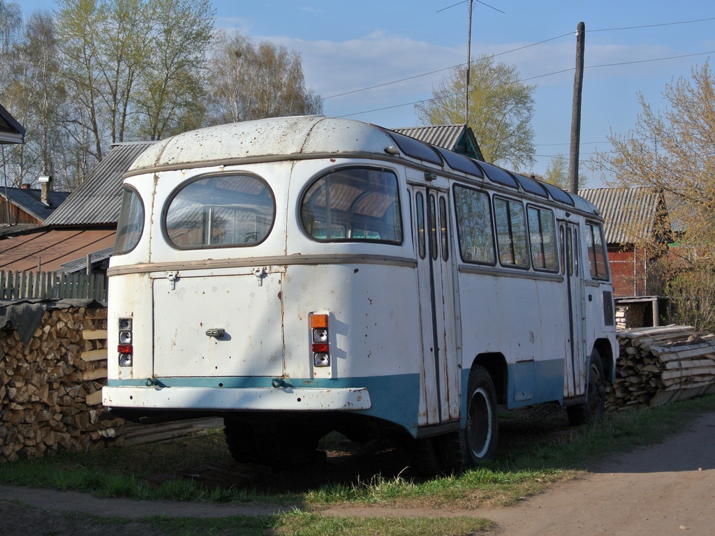 Кировская область, ПАЗ-672М № АУ 8937 43; Кировская область — Автобусы без номеров