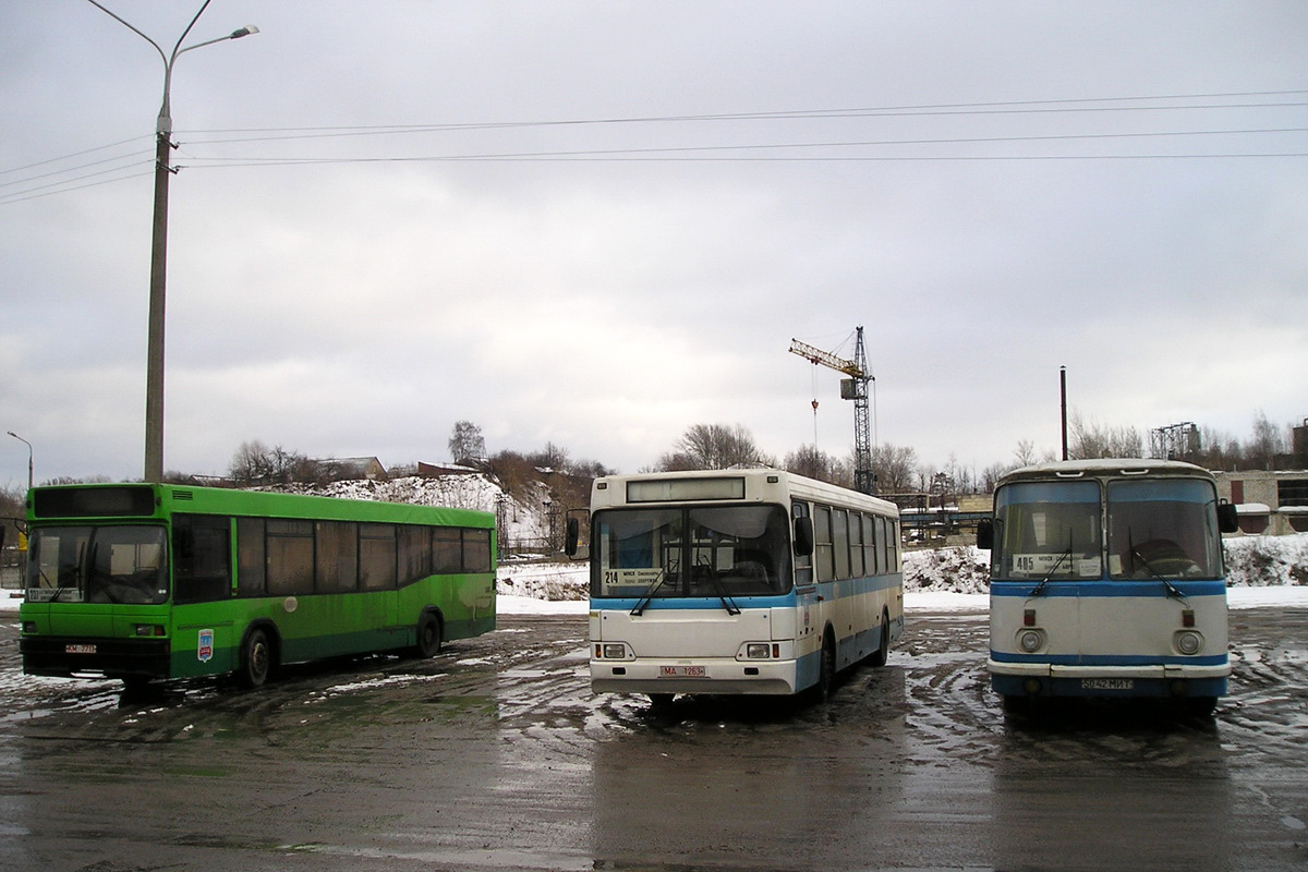 Minsk, MAZ-104.C00 № 025781; Minsk, Neman-52012 № 026255; Minsk, LAZ-695N № 025399