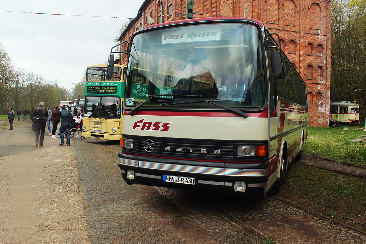 Нижняя Саксония, Setra S213RL № 43; Нижняя Саксония — Bustreffen Wehmingen Hannoversches Straßenbahnmuseum 17.04.2016