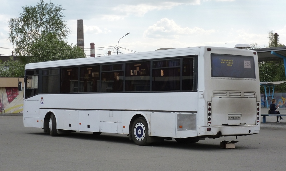 Свердловская область, ЛиАЗ-5256.23-01 (ГолАЗ) № 82