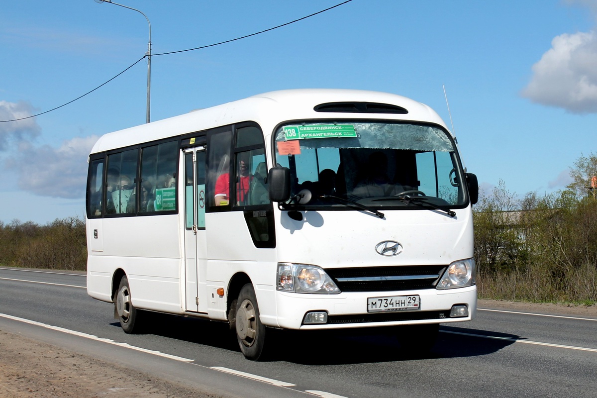 Архангельская область, Hyundai County Deluxe № М 734 НН 29