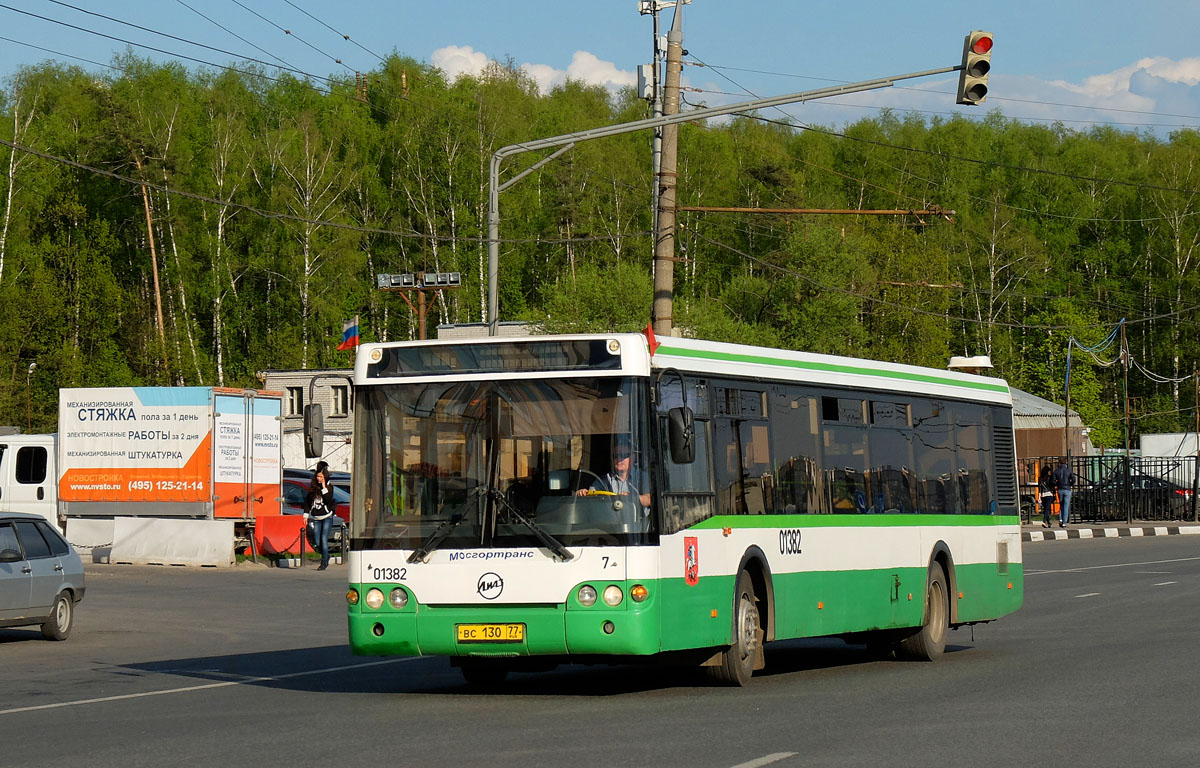 Москва, ЛиАЗ-5292.20 № 01382