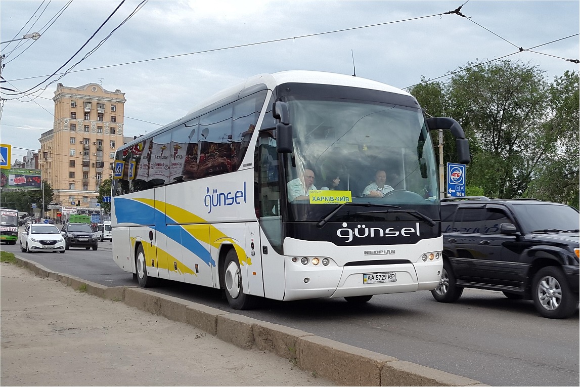 Киев, Neoplan P21 N2216SHD Tourliner SHD № AA 5729 KP