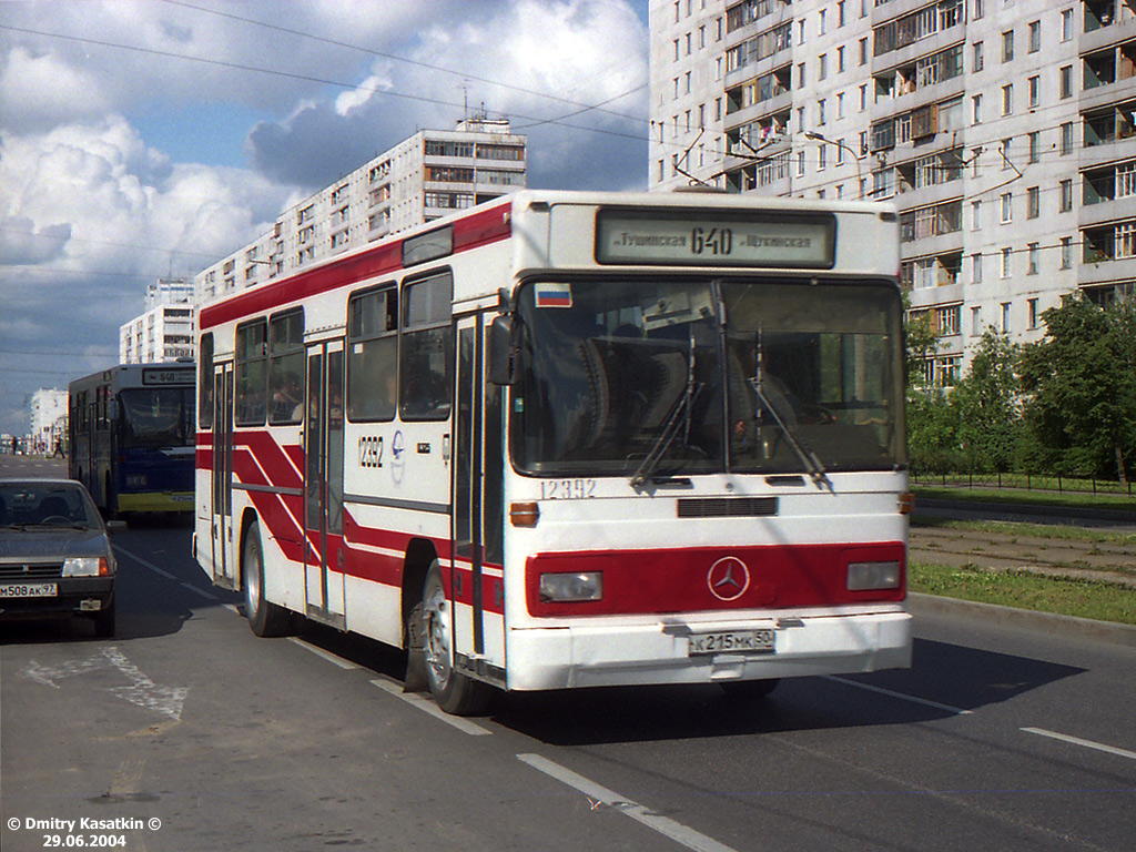 Moskwa, Mercedes-Benz O325 Nr 12392