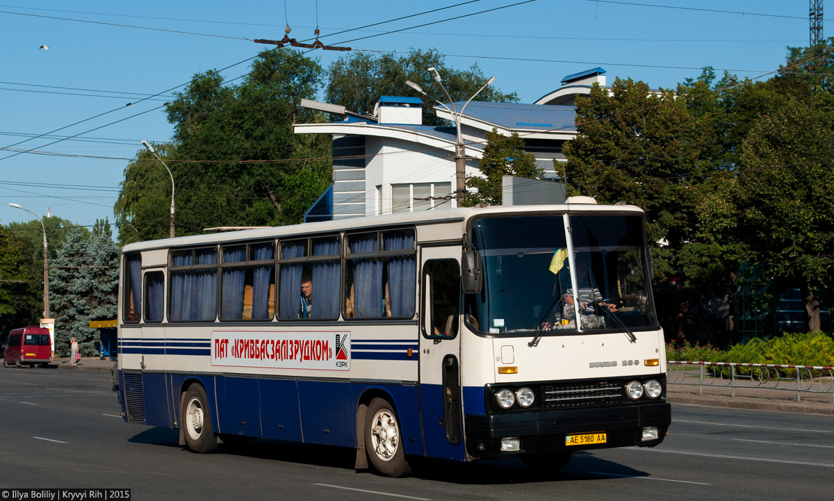 Днепропетровская область, Ikarus 256.74 № AE 5180 AA