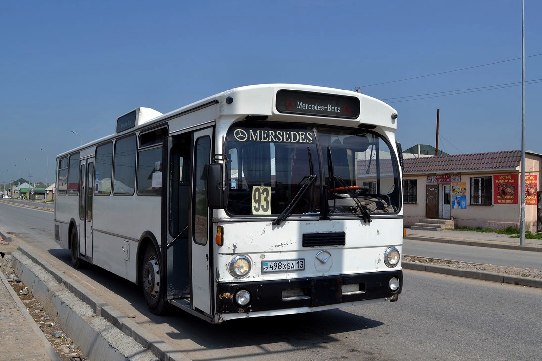 Автобус шымкент. Mercedes-Benz o305. Mercedes-Benz o305 c307. Mercedes Benz 0305. Mercedes Benz o3025.