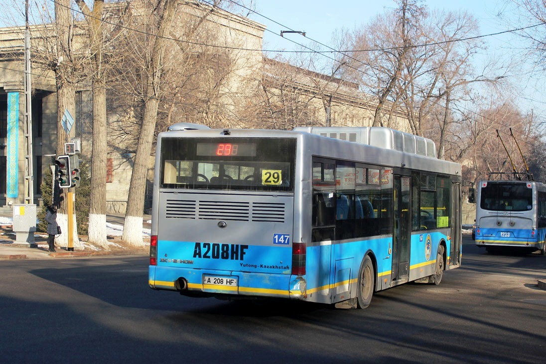 Алматы, Yutong ZK6120HGM № 147