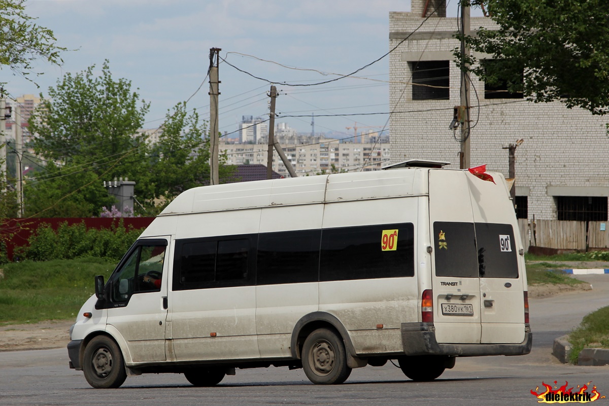 Volgogradas apgabals, Ford Transit 125T350 № Х 380 УК 161