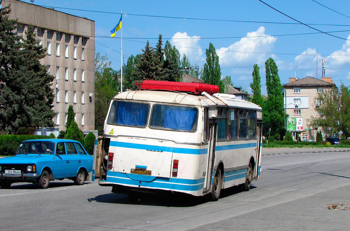 Dnepropetrovsk region, LAZ-695N # 007-25 АА