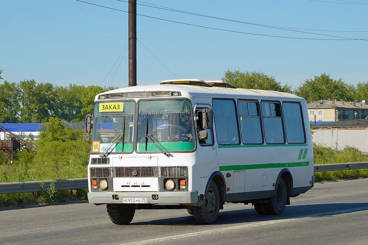 Archangelsko sritis, PAZ-32053 Nr. Е 952 МВ 29