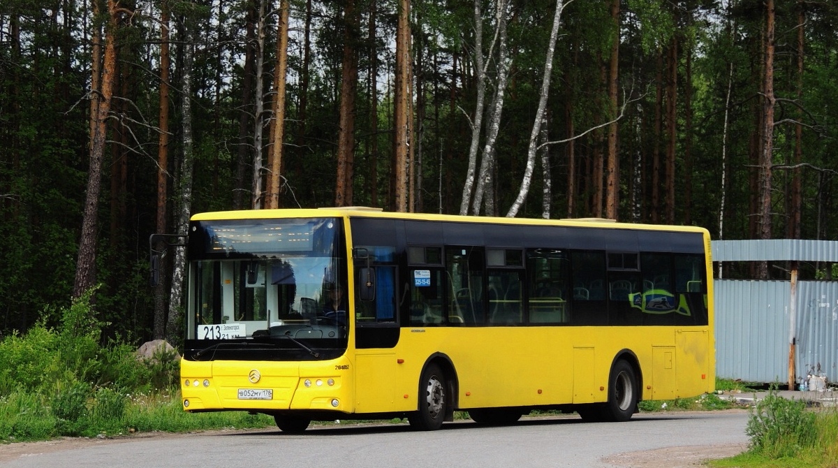 Санкт-Петербург, Golden Dragon XML6125CR № В 052 МУ 178