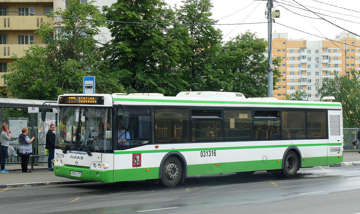 Moskau, LiAZ-5292.22 (2-2-2) Nr. 031316