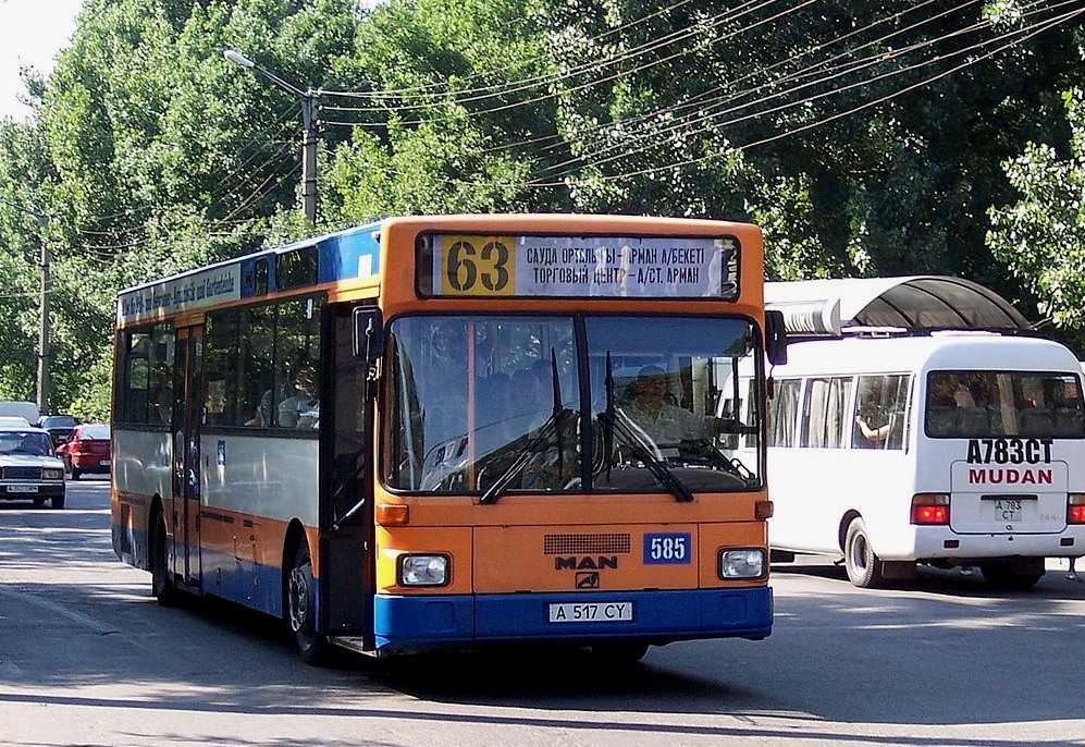 Almaty, MAN 888 SÜ242 # 585