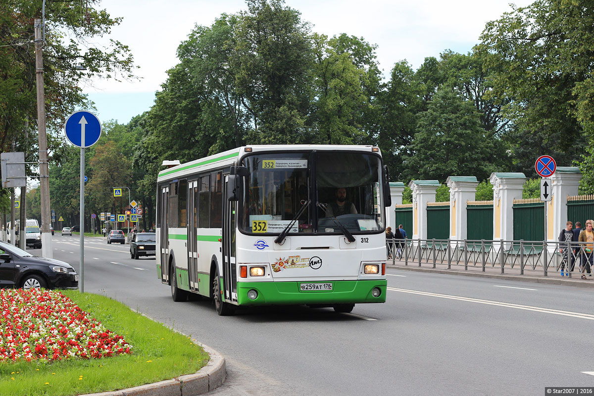 Автобусы маршрутки санкт петербург. ЛИАЗ 5293.53. ЛИАЗ-5293 автобус. Автобус ЛИАЗ 5293 Санкт-Петербург. ЛИАЗ 5293 Ярославль.