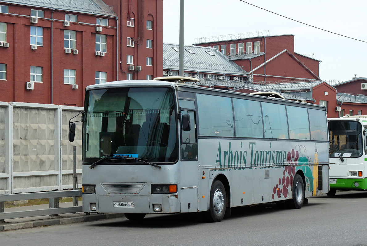 Москва, Van Hool T815 Alizée № О 068 ВМ 750