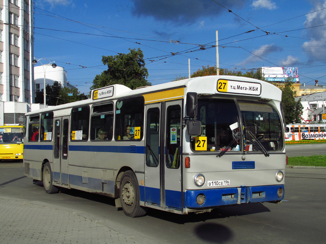 Свердловская область, Mercedes-Benz O305 № В 110 СЕ 196